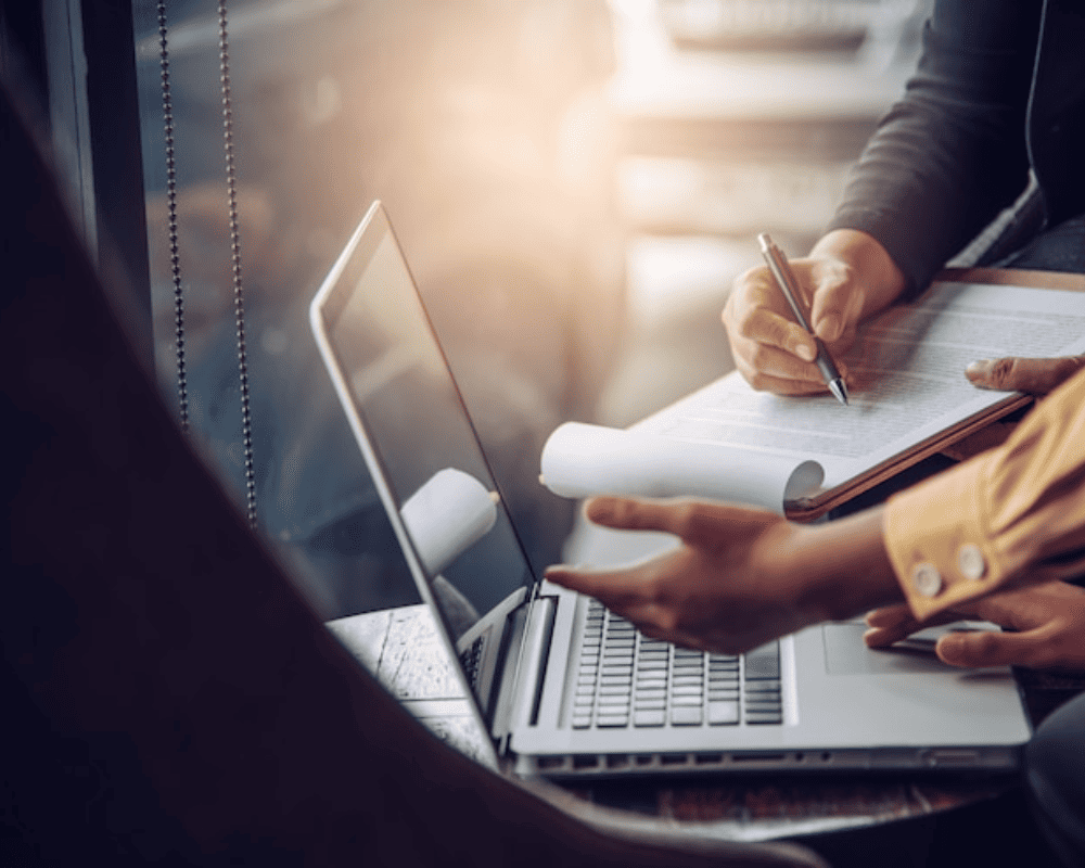 Consultoria x Assessoria: qual o modelo ideal para o seu momento?